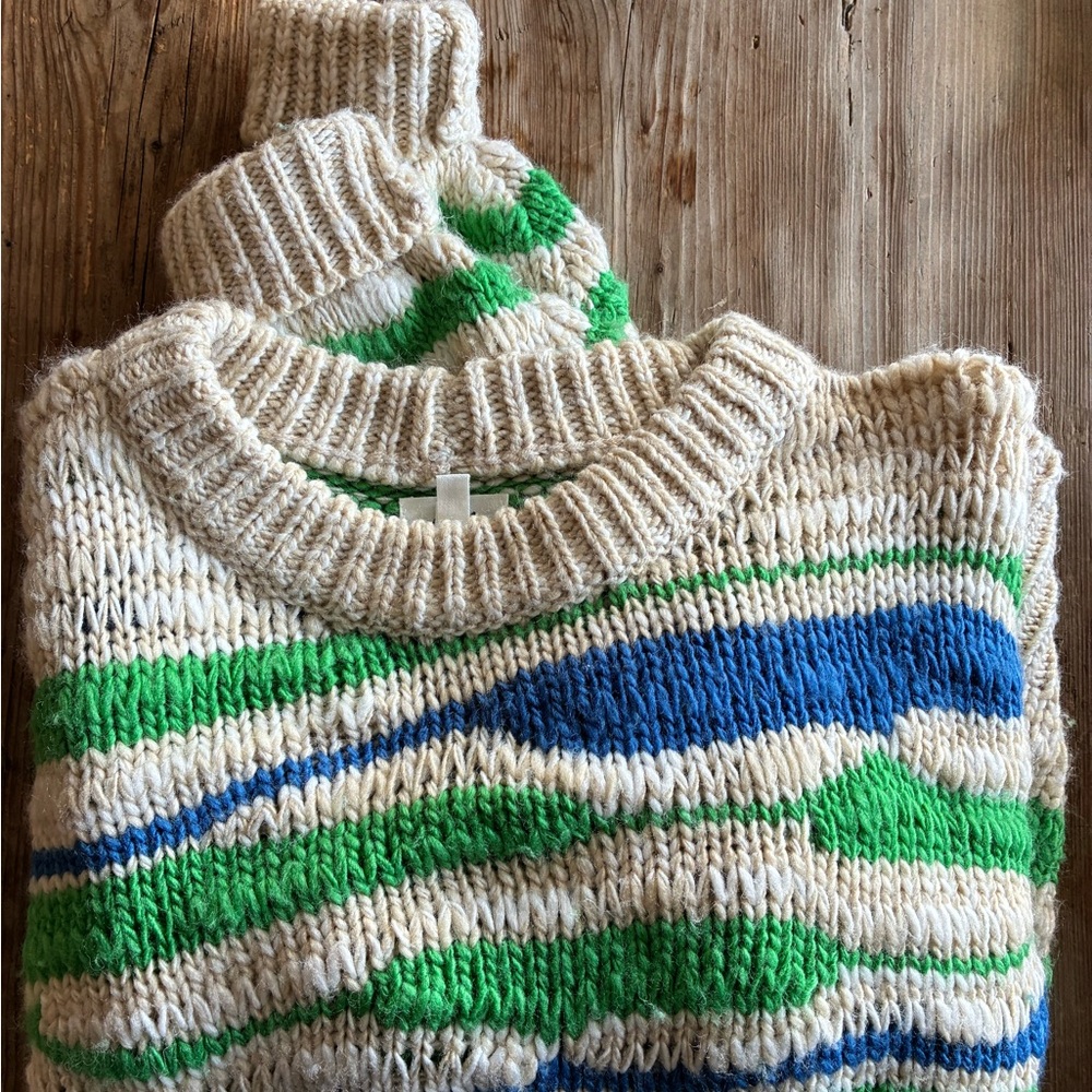 Aerie sweater - Picture 2 of 4